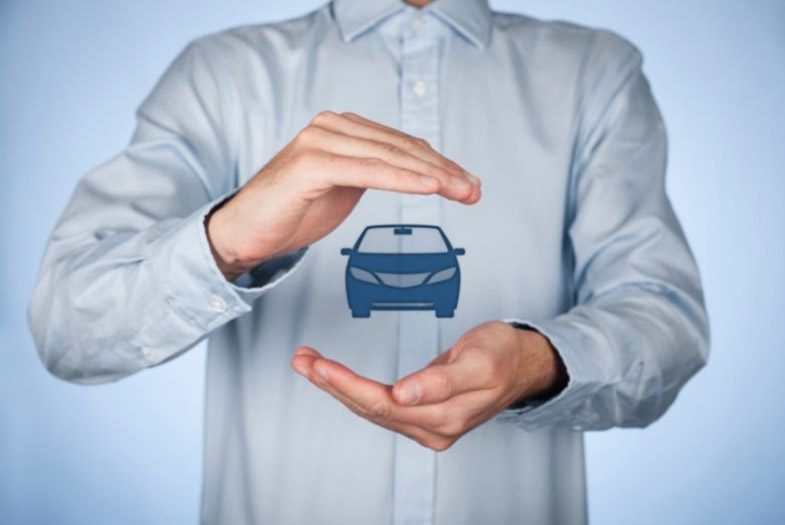 salesman handing over car keys