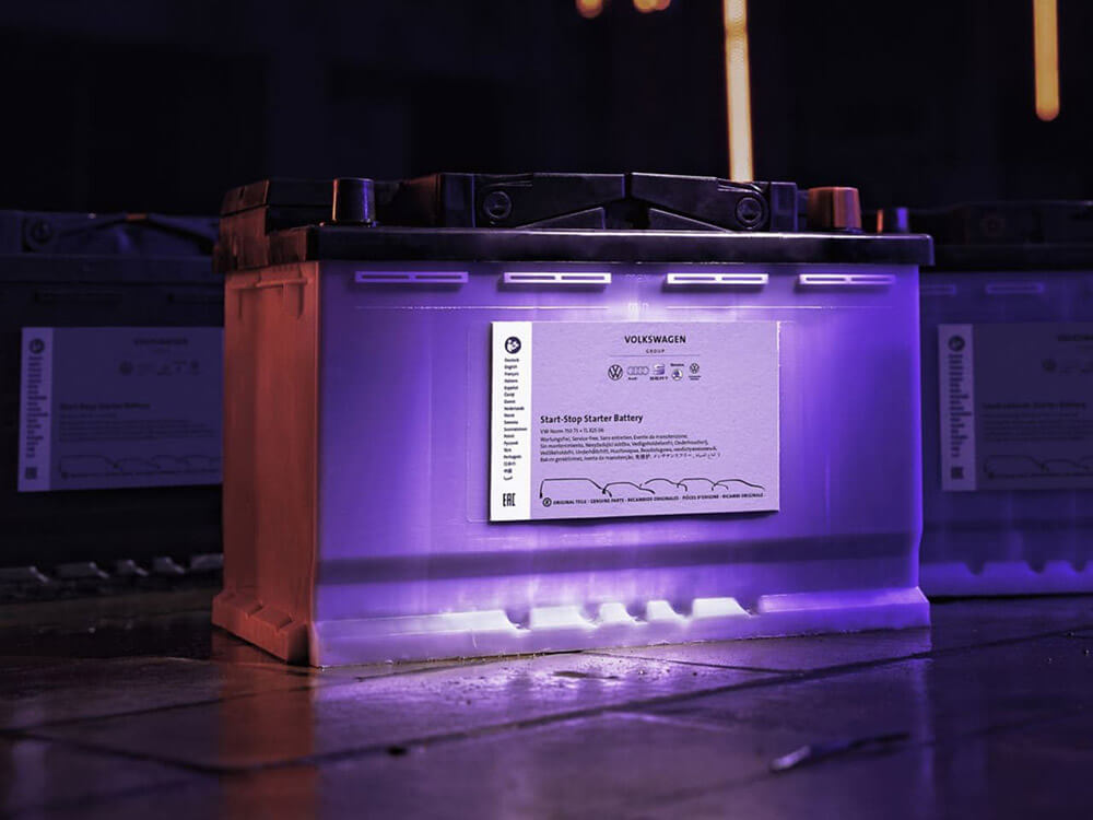 Volkswagen Genuine Parts® Orange Volkswagen