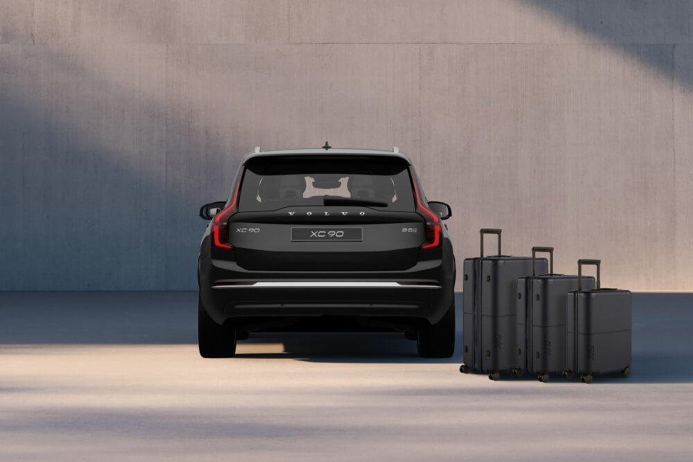 Get behind the wheel of the Volvo EX30 today.